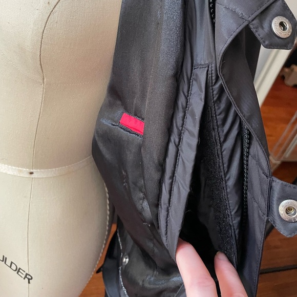 Burton Women's Black Hooded Ski Jacket - Picture 8 of 9